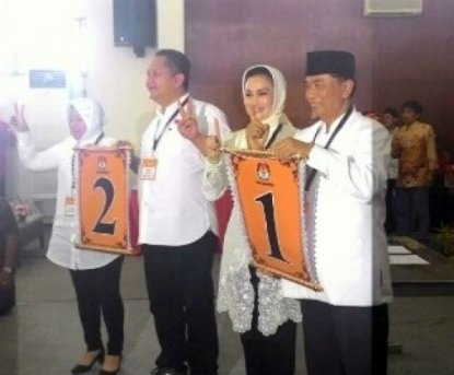 Rasiyo-Lucy Nomor Urut 1, Risma-Whisnu Nomor Urut 2